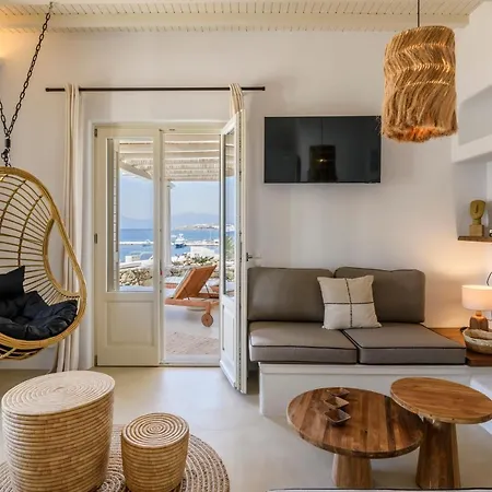 Сasa de vacaciones Supreme House With Views & Pool & Parking