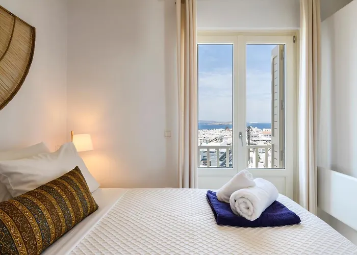 Supreme House With Views & Pool & Parking Vakantiehuis