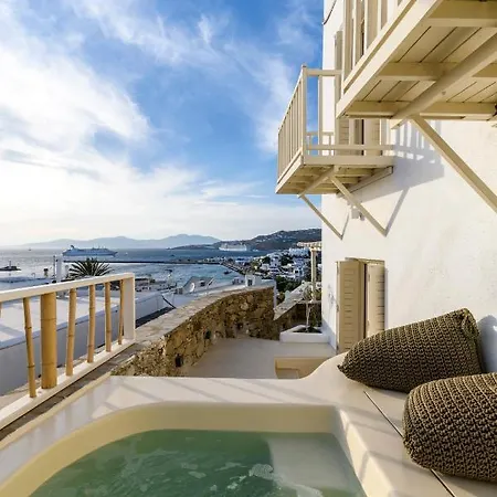 Supreme House With Views & Pool & Parking