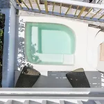 Ferienhaus Supreme House With Views & Pool & Parking