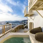 Supreme House With Views & Pool & Parking