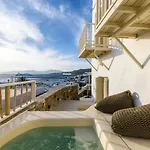 Supreme House With Views & Pool & Parking Ferienhaus
